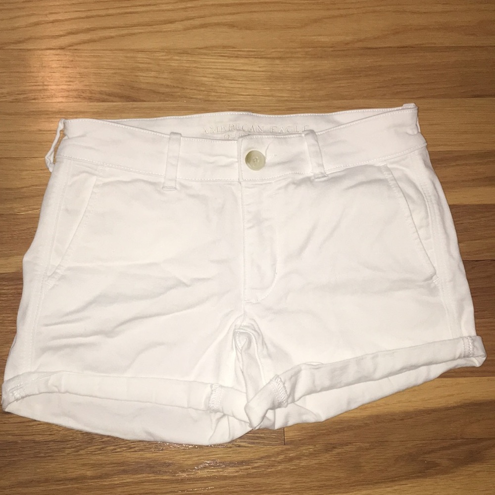 White American Eagle Midi Shorts
